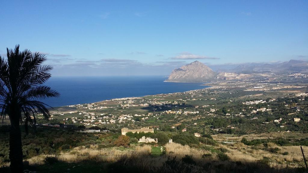 Апартаменты Sole E Fiori Di Sicilia Вальдериче Экстерьер фото