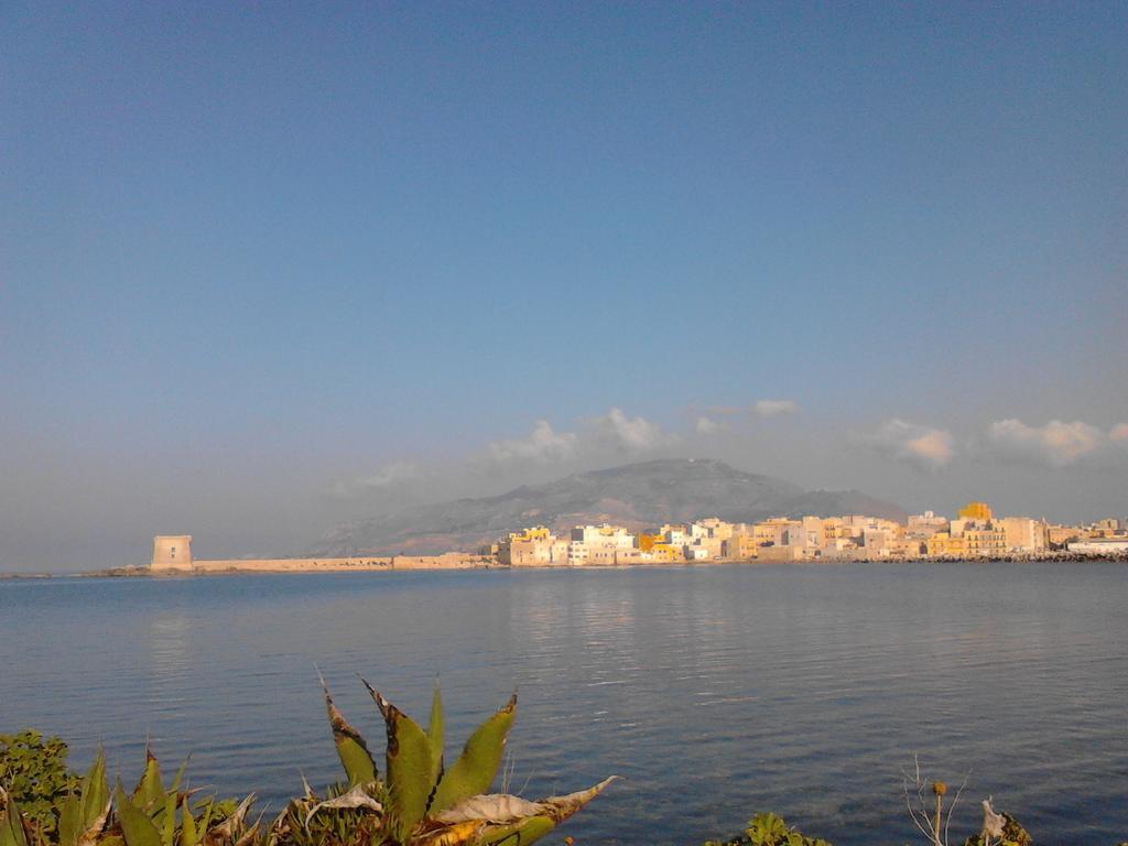 Апартаменты Sole E Fiori Di Sicilia Вальдериче Экстерьер фото